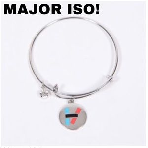 in search of this bracelet!!!!